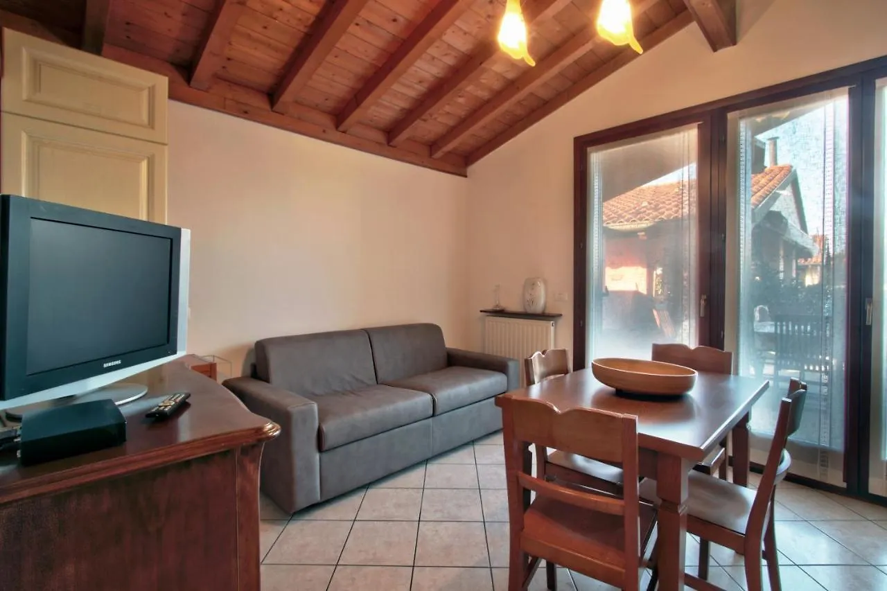 Casa Marilena - Italian Homing Apartment Sirmione 0*,  Italy