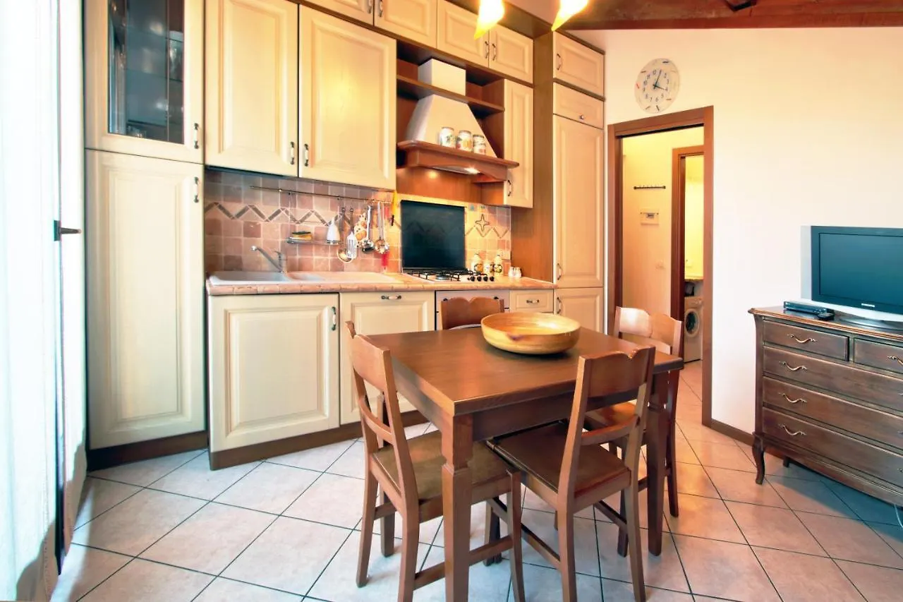 Casa Marilena - Italian Homing Apartment Sirmione