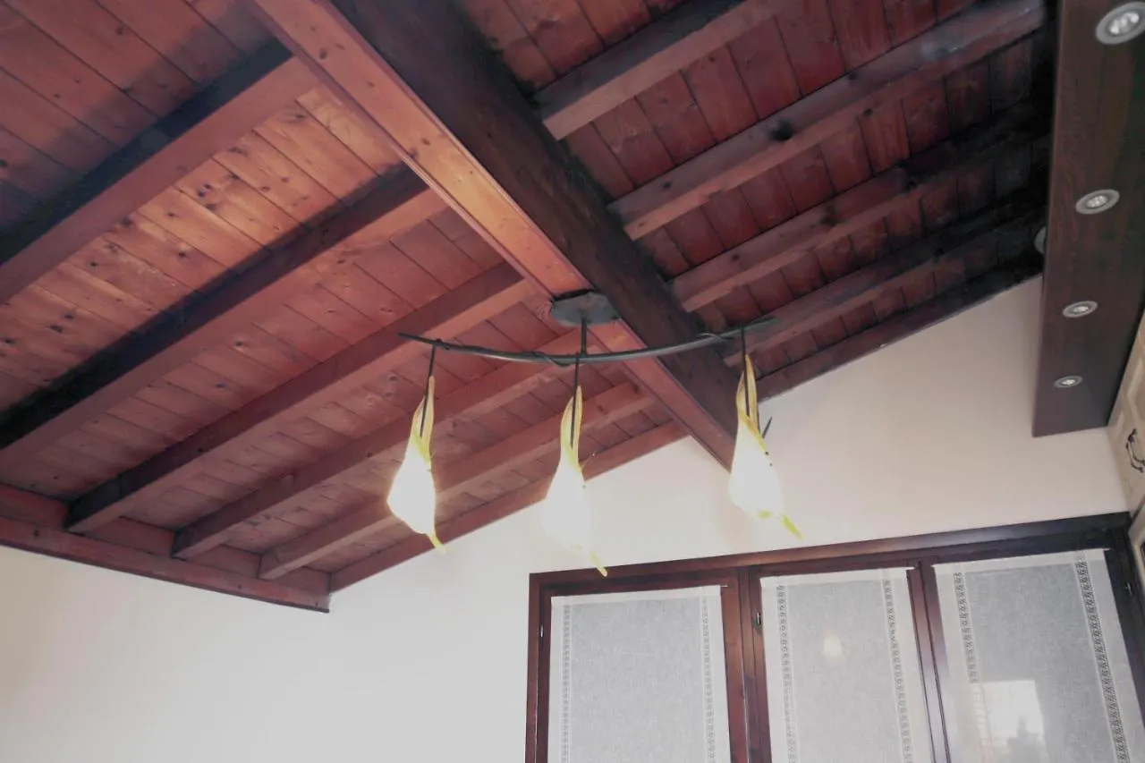 Casa Marilena - Italian Homing Apartment Sirmione Italy